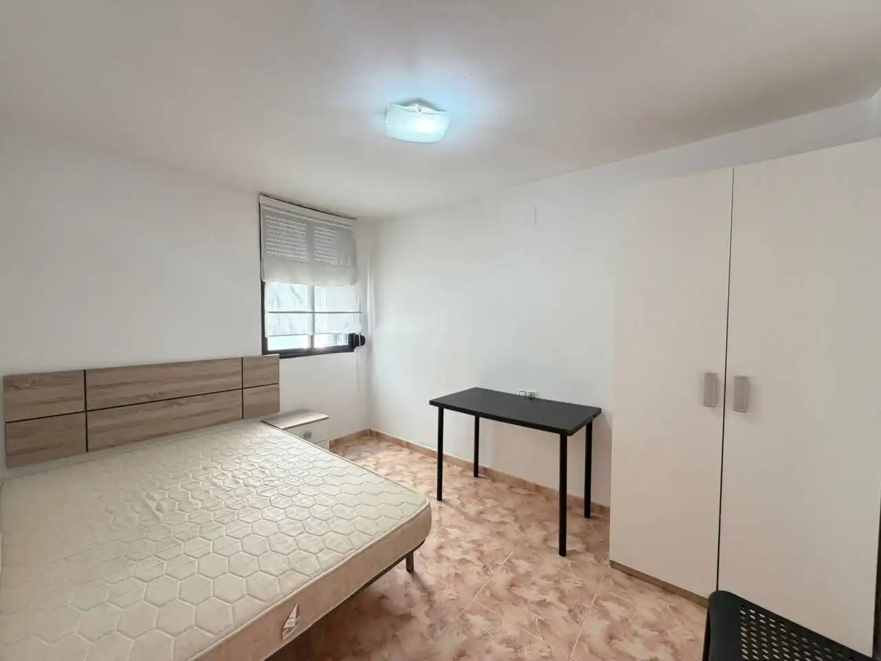 Bedroom of Flat for sale in Castellón de la Plana / Castelló de la Plana  with Air Conditioner and Balcony