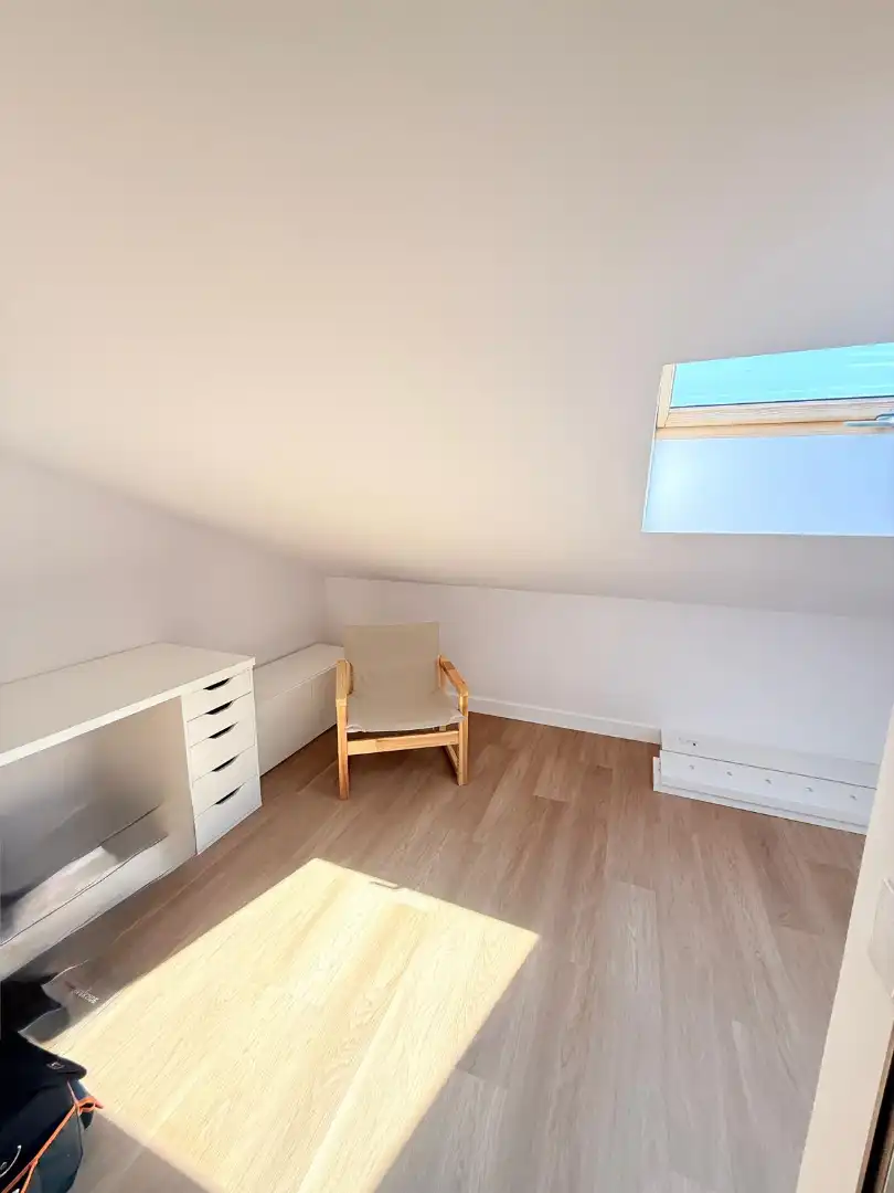 Habitación de Dúplex de alquiler en Málaga con Aire acondicionado, Parquet y Amueblado