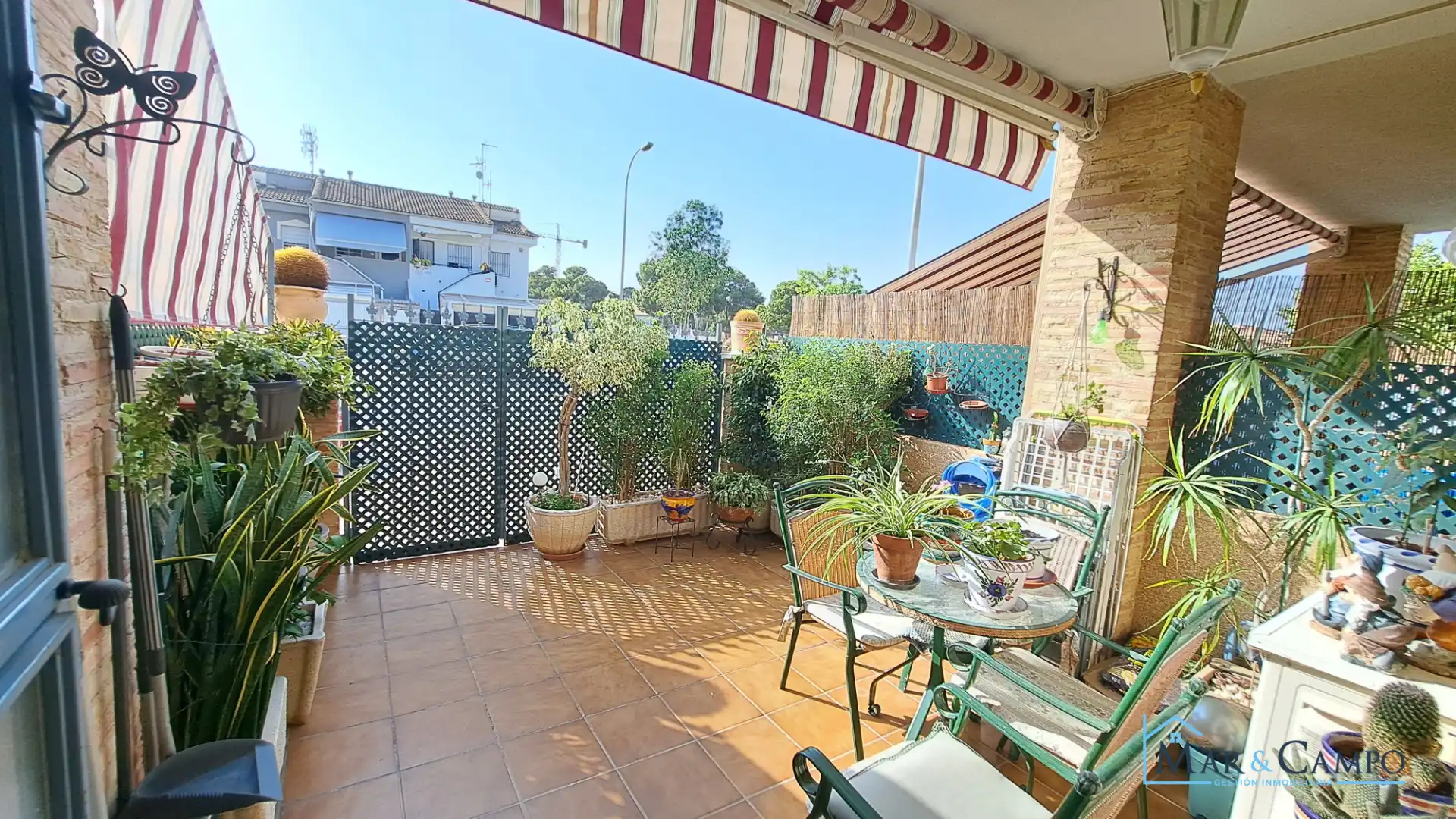 Terrassa de Casa adosada en venda en San Javier amb Aire condicionat, Jardí privat i Moblat