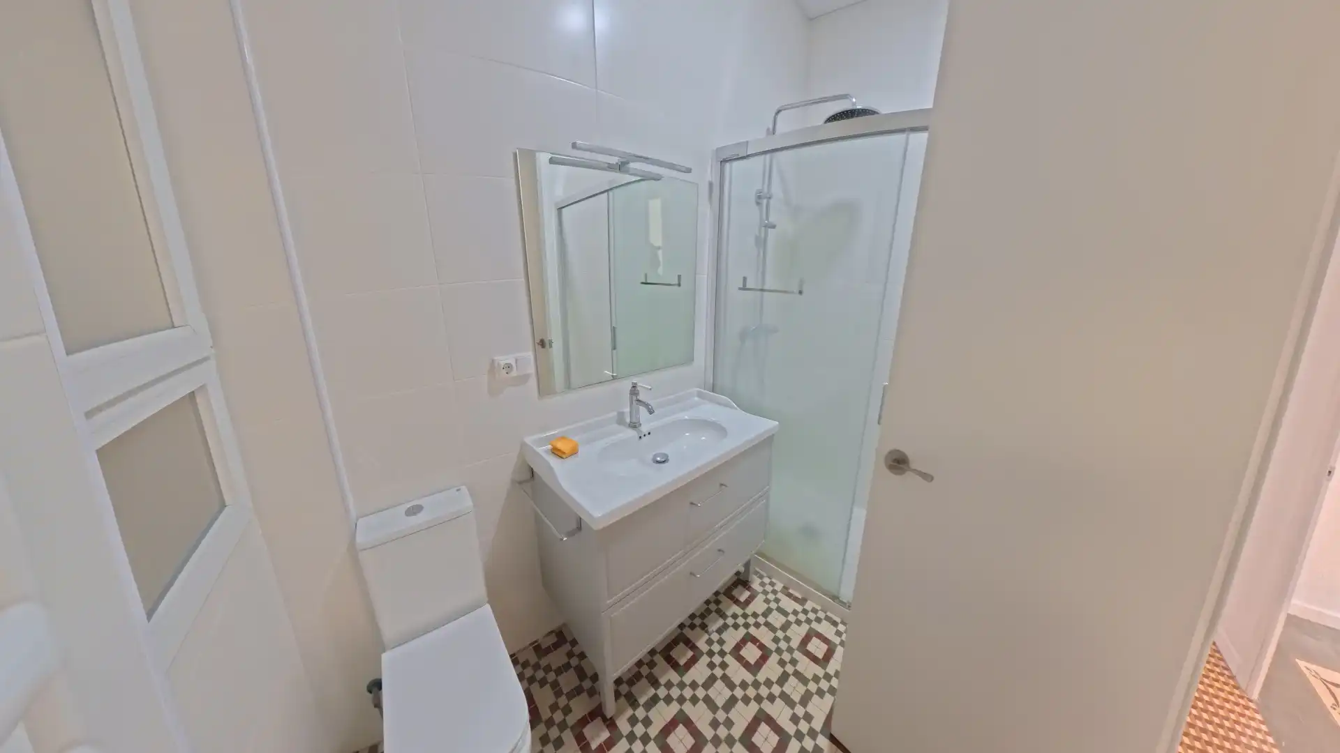 Wohnung zur Miete in Carrer Berenguer de Marquina, Mercado