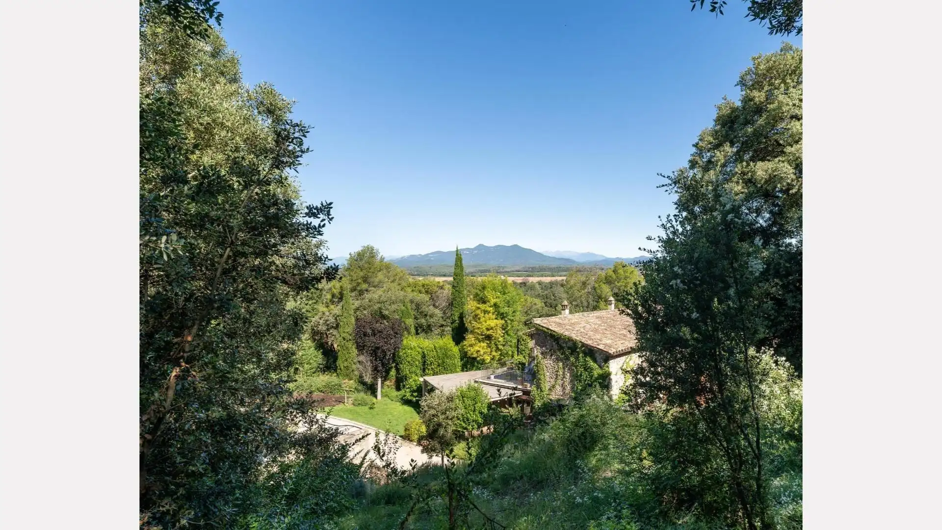 Jardín de Finca rústica en venta en Esponellà con Aire acondicionado, Calefacción y Jardín privado