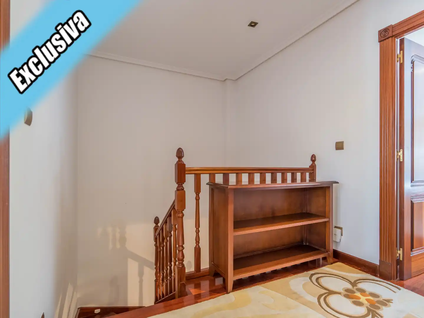Maisonette zum Verkauf in Laredo mit Heizung, Parkett und Balkon