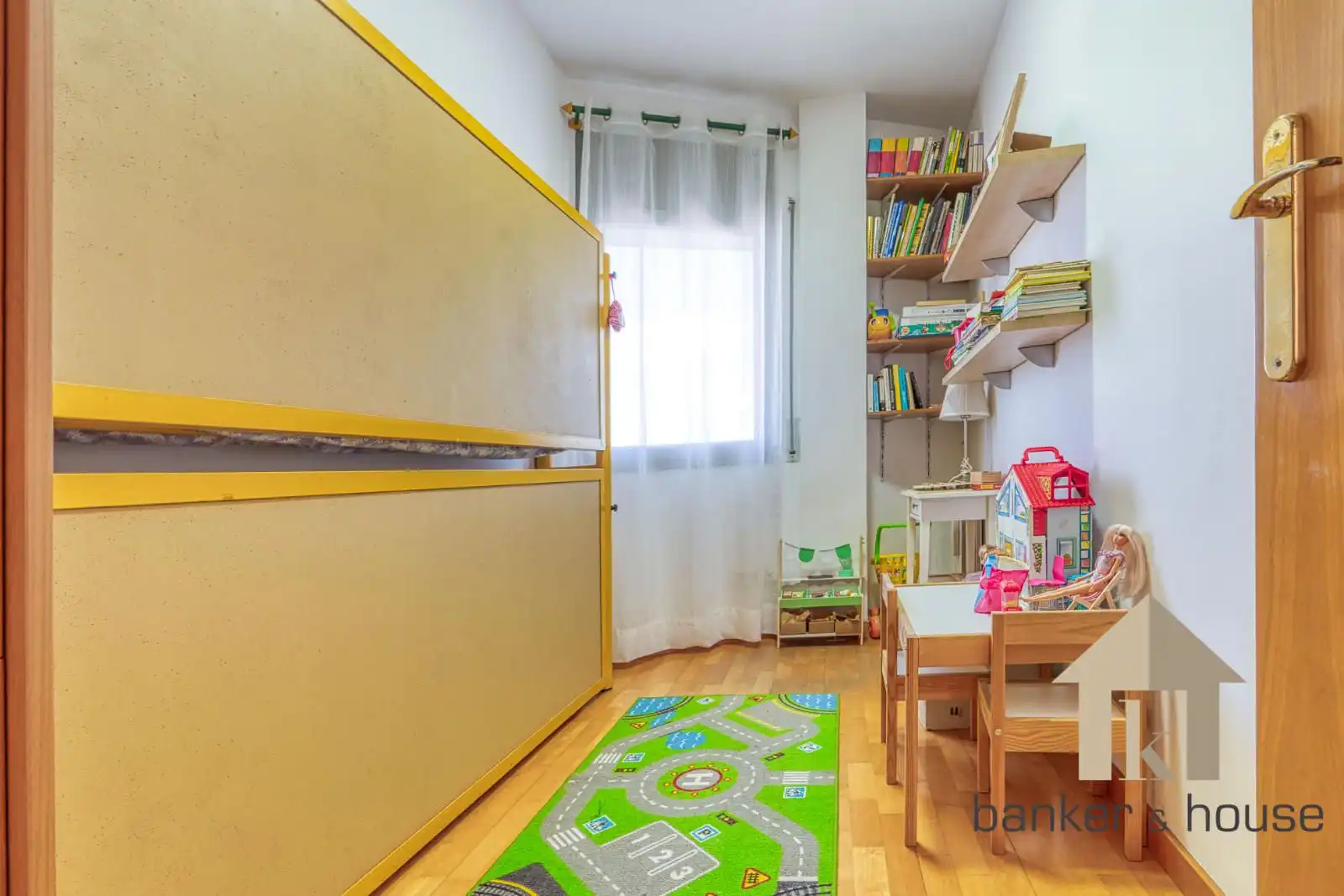 Dormitori de Àtic en venda en Sabadell amb Aire condicionat i Terrassa