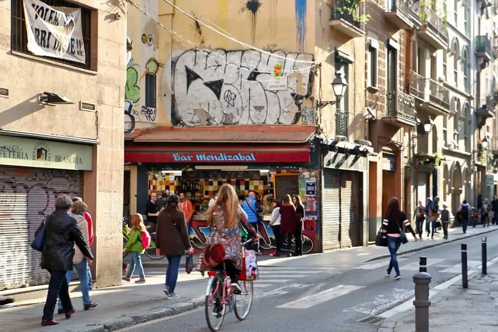 Exterior view of Buildings for sale in Barcelona