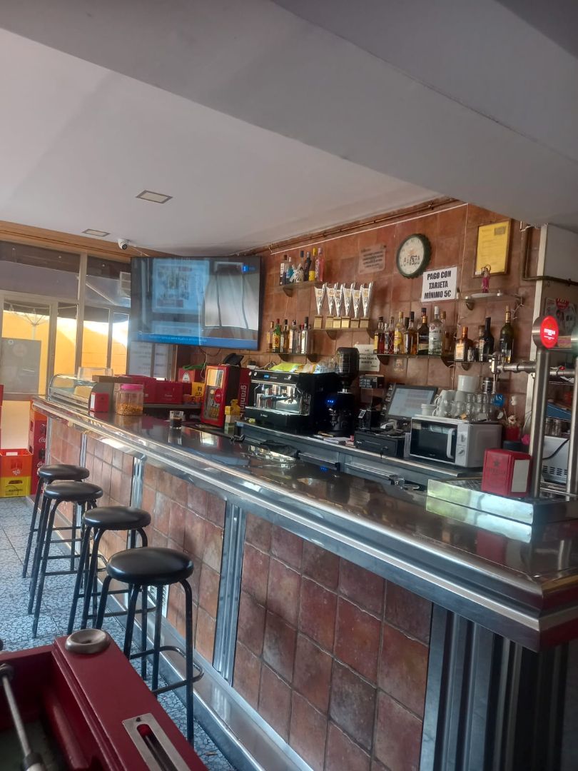 Local en traspaso en Badalona con Aire acondicionado, Calefacción y Terraza