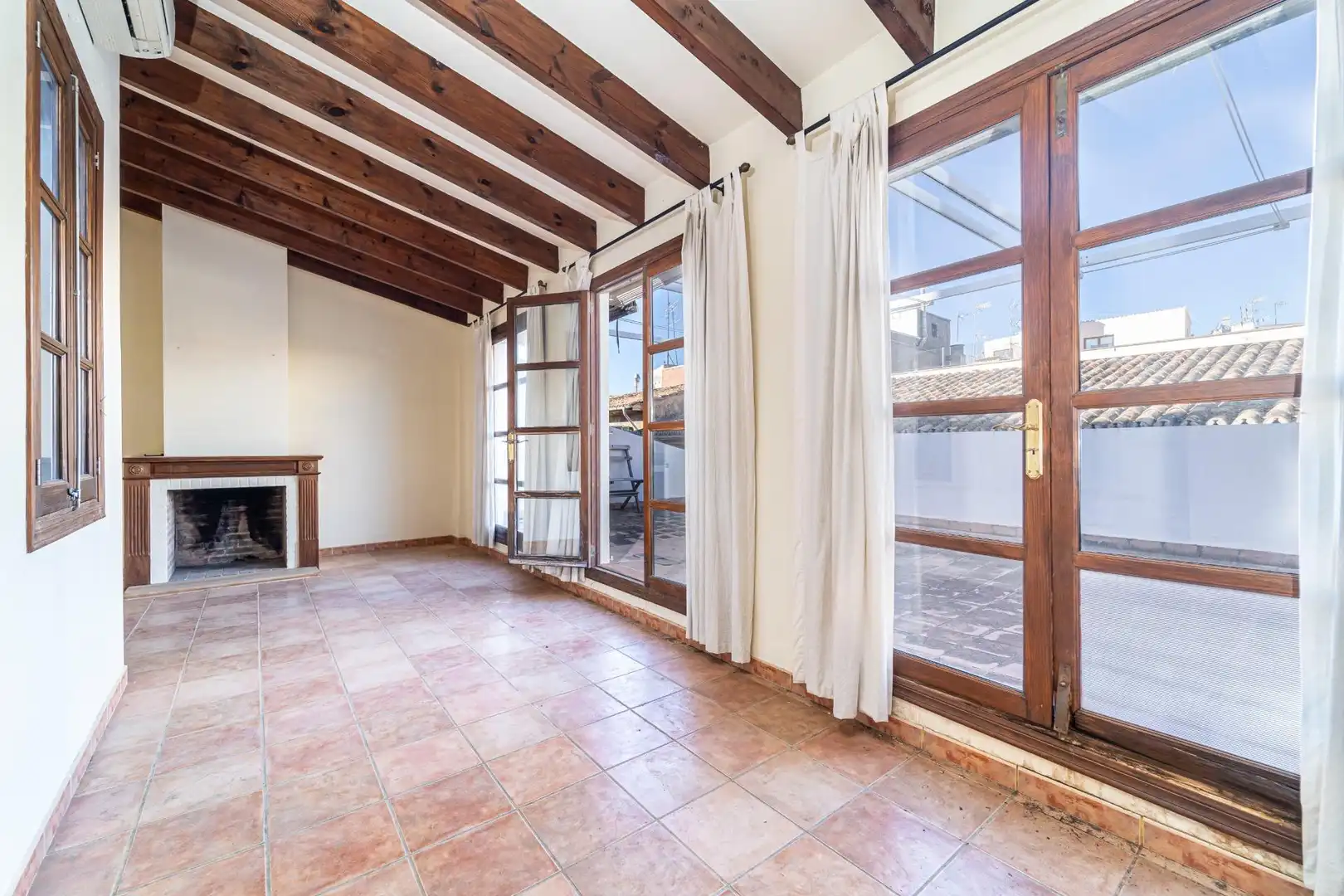 Sala d'estar de Casa o xalet en venda en  Palma de Mallorca amb Aire condicionat, Terrassa i Traster