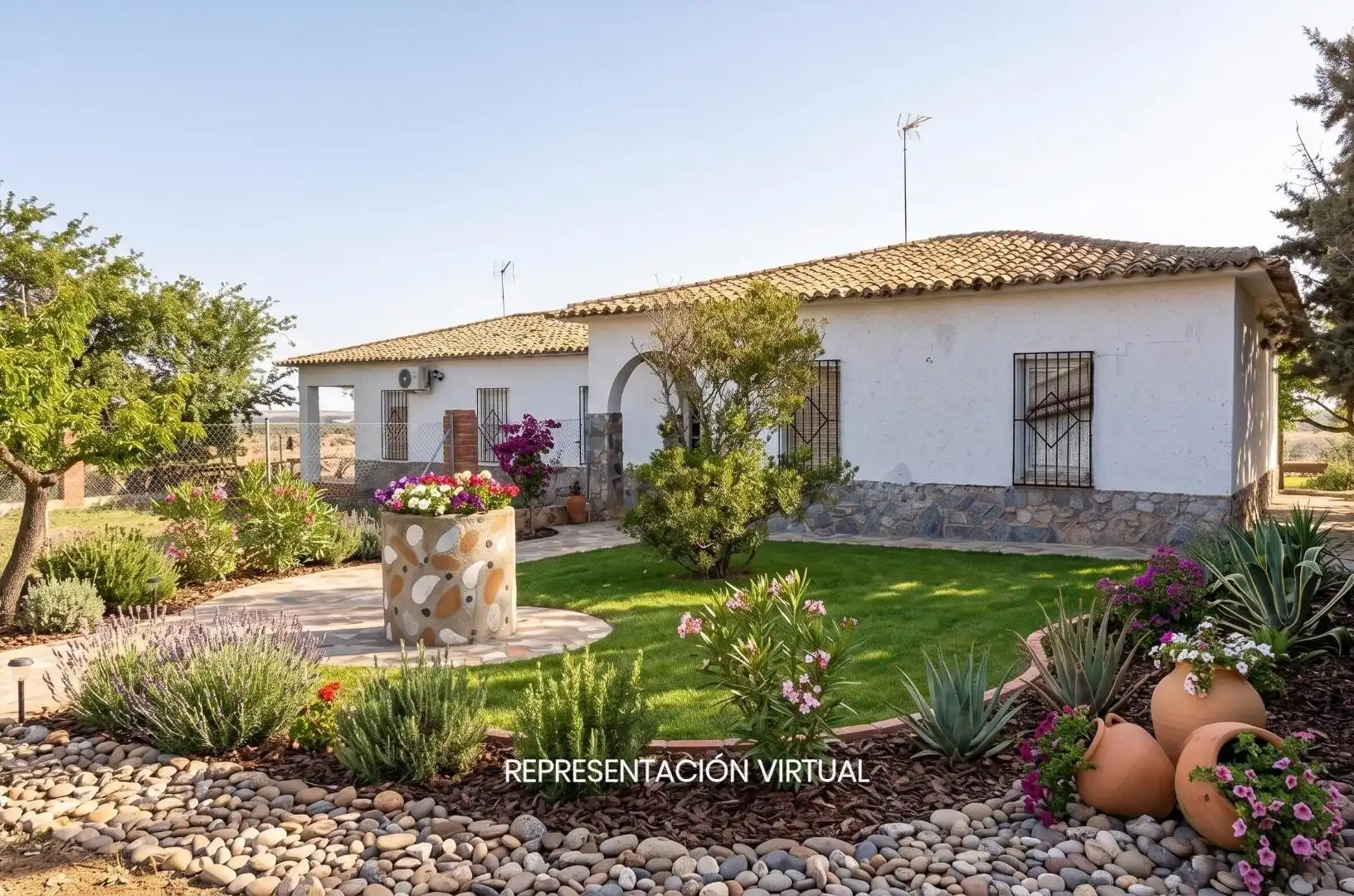 Chalet con jardín en venta en Villafranca de los Caballeros