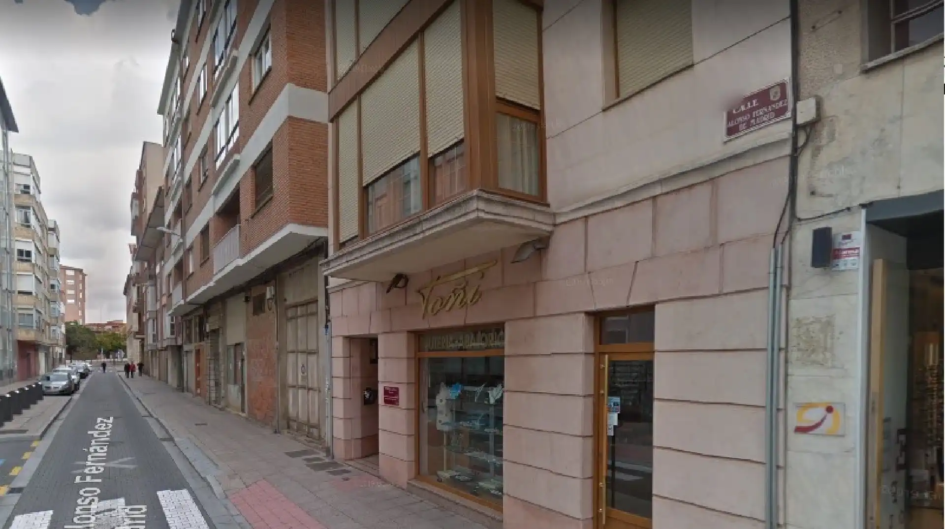 Local comercial en venta en C ALONSO FERNANDEZ DE MADRID