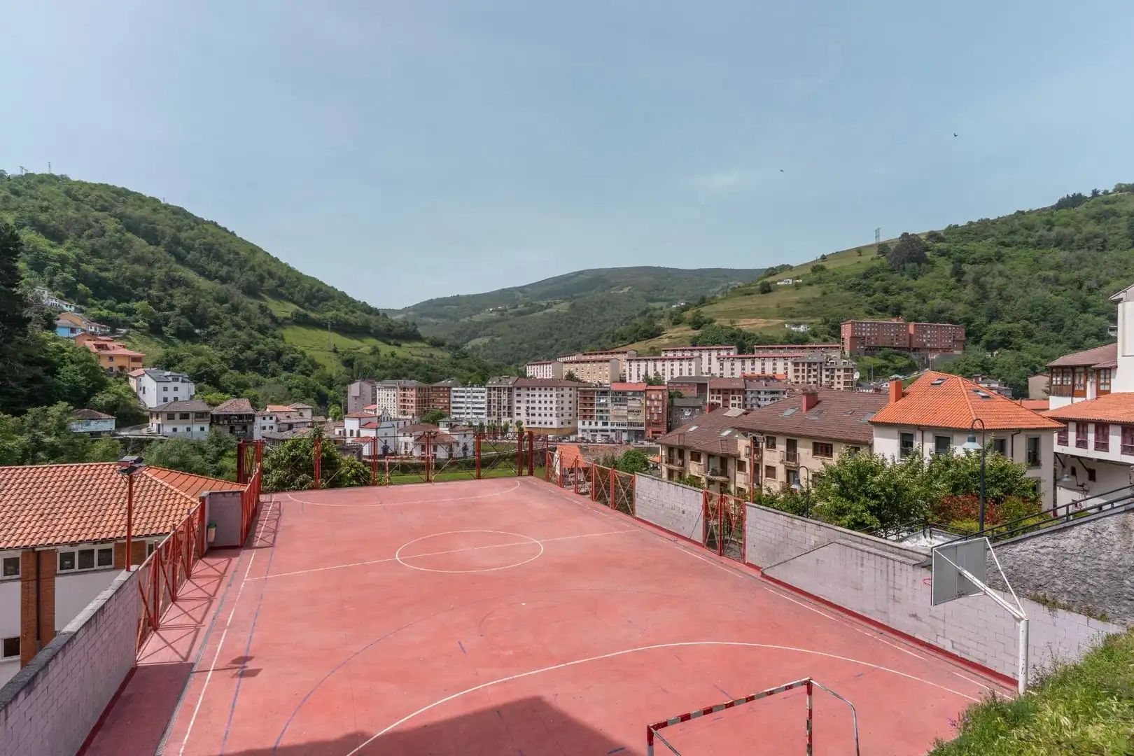 Exterior view of Flat for sale in Cangas del Narcea  with Heating and Furnished