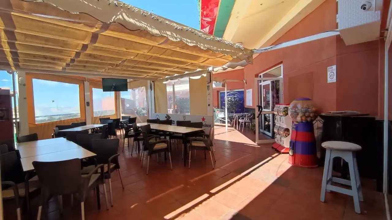 Terraza de Local en venta en Orihuela
