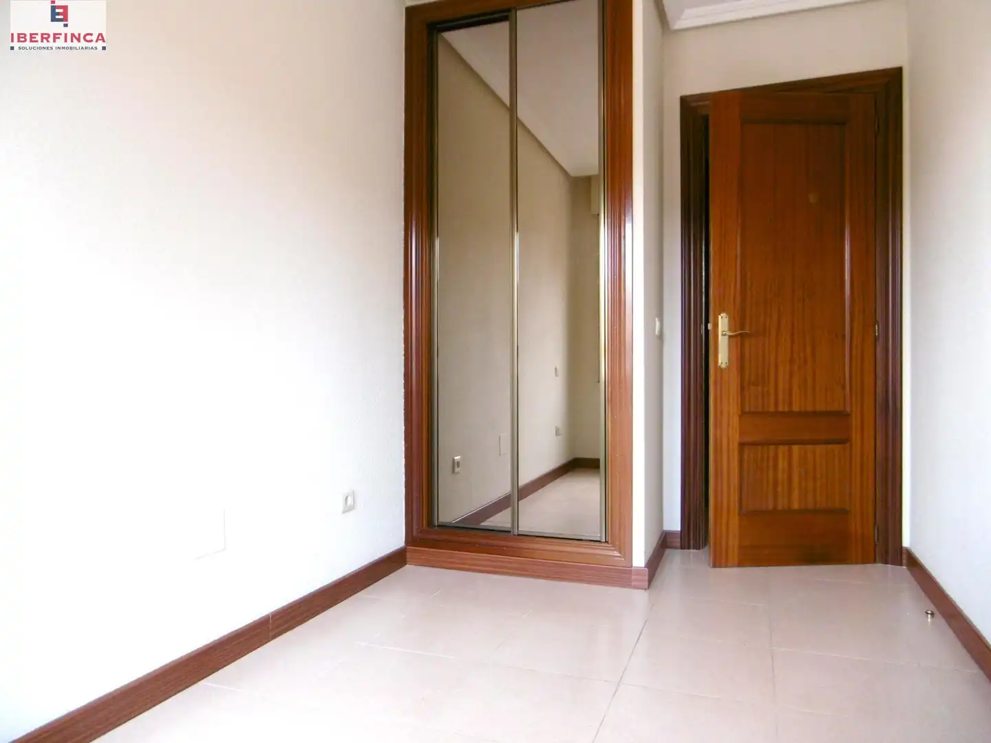 Bedroom of Flat for rent in Valladolid  with Heating, Terrace and Storage room