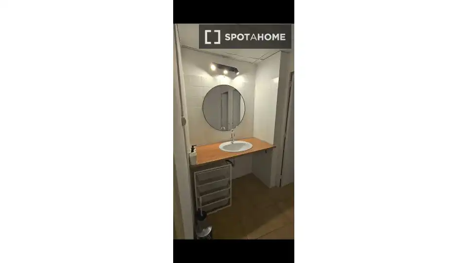 Habitación en La Nova Esquerra de l'Eixample