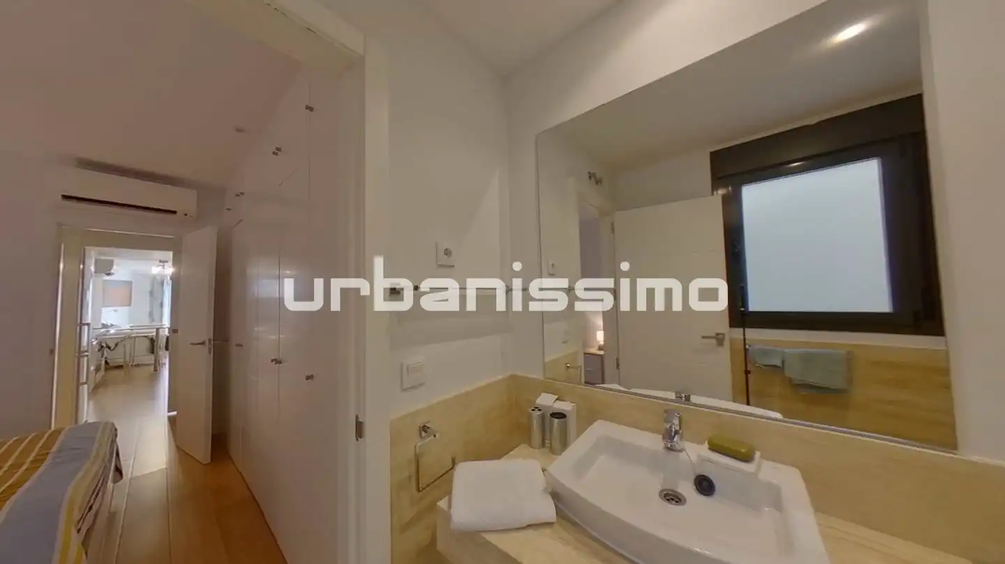 Baño de Apartamento de alquiler en Madrid con Aire acondicionado, Calefacción y Amueblado