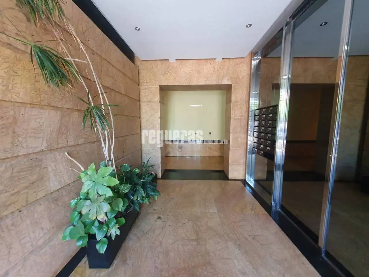 Piso de alquiler en Castrillón con Calefacción, Terraza y Amueblado