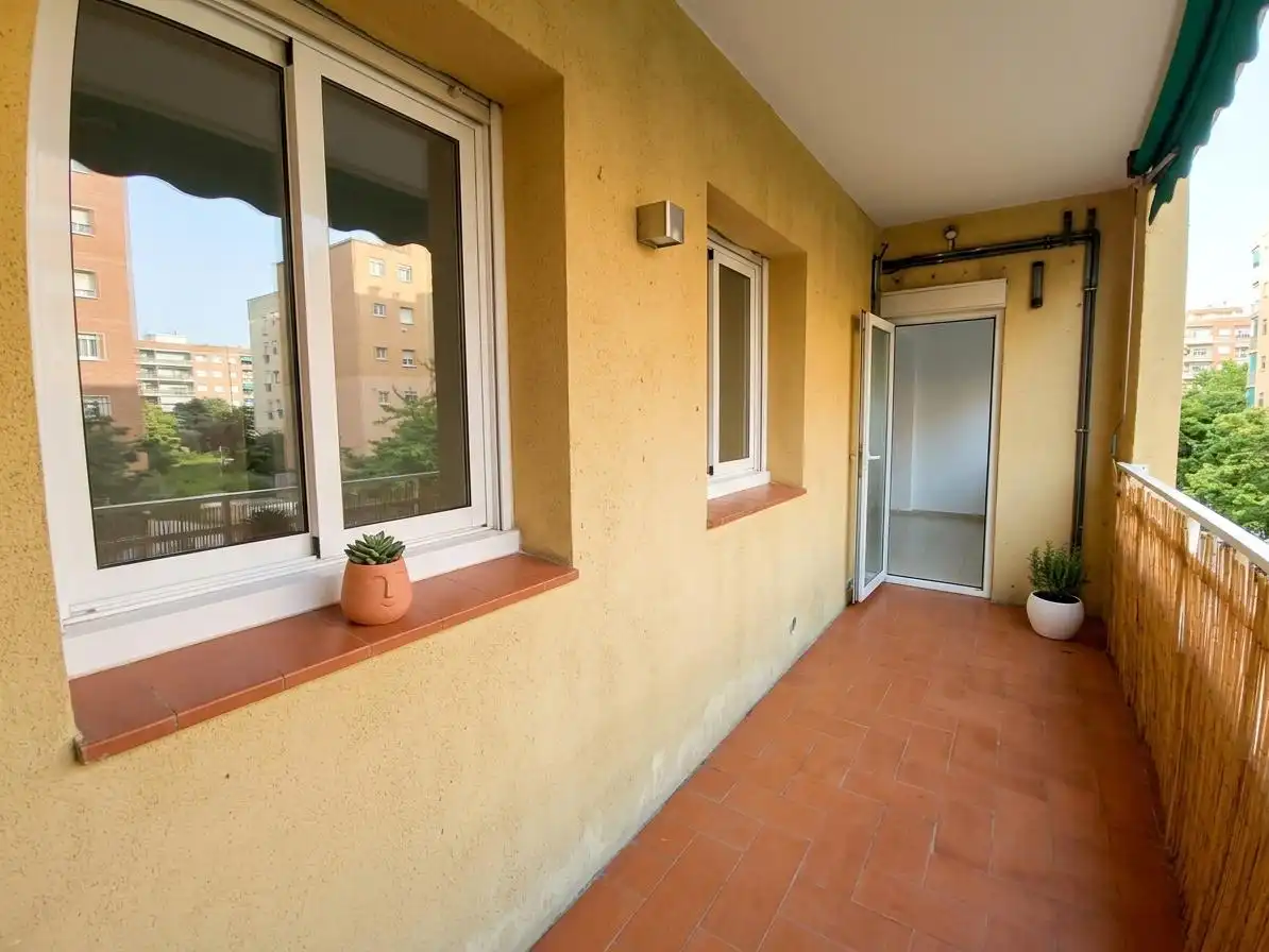 Flat with lift for sale in Ponent