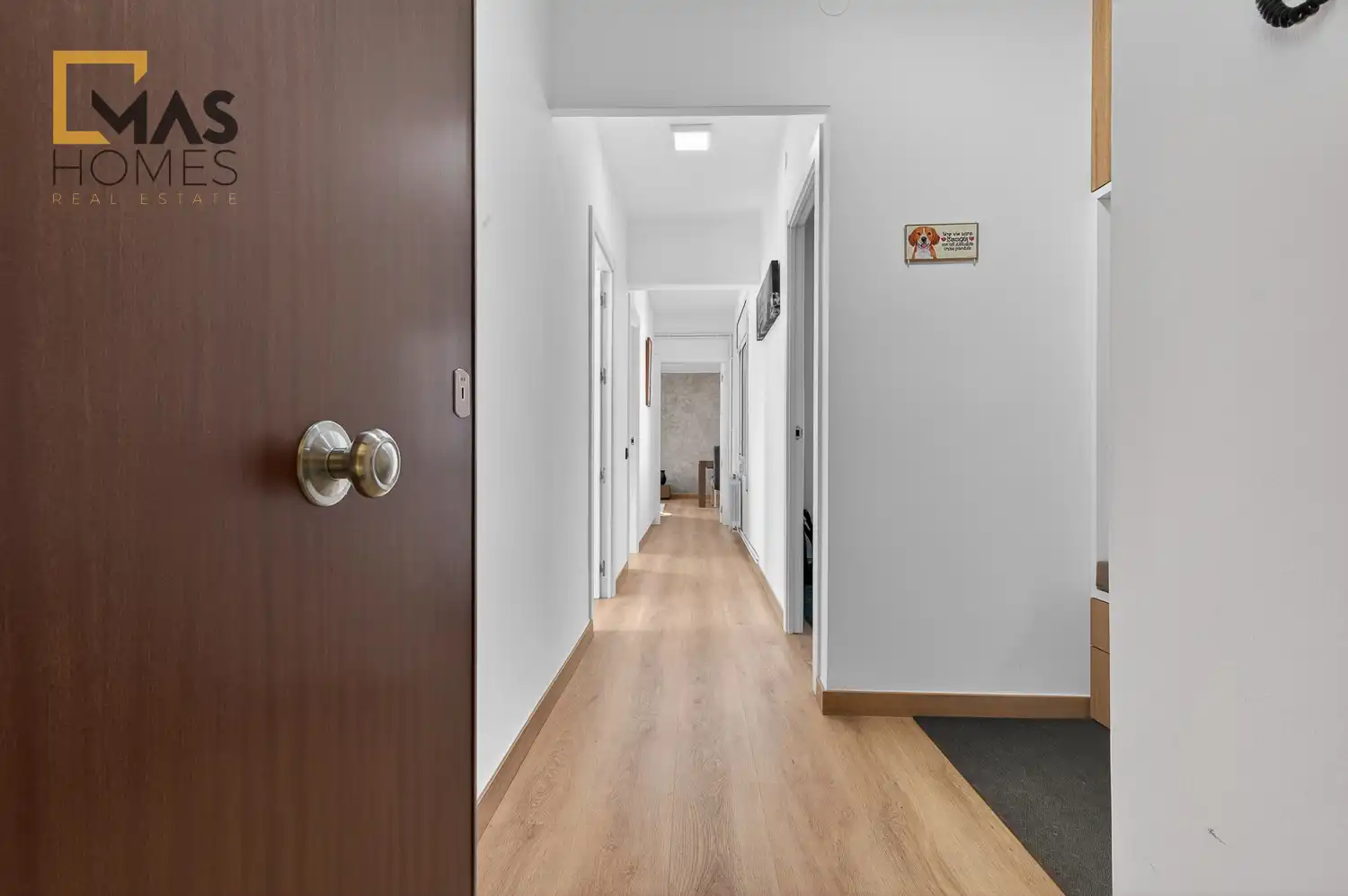 Wohnung zum Verkauf in Sabadell mit Klimaanlage, Heizung und Terrasse