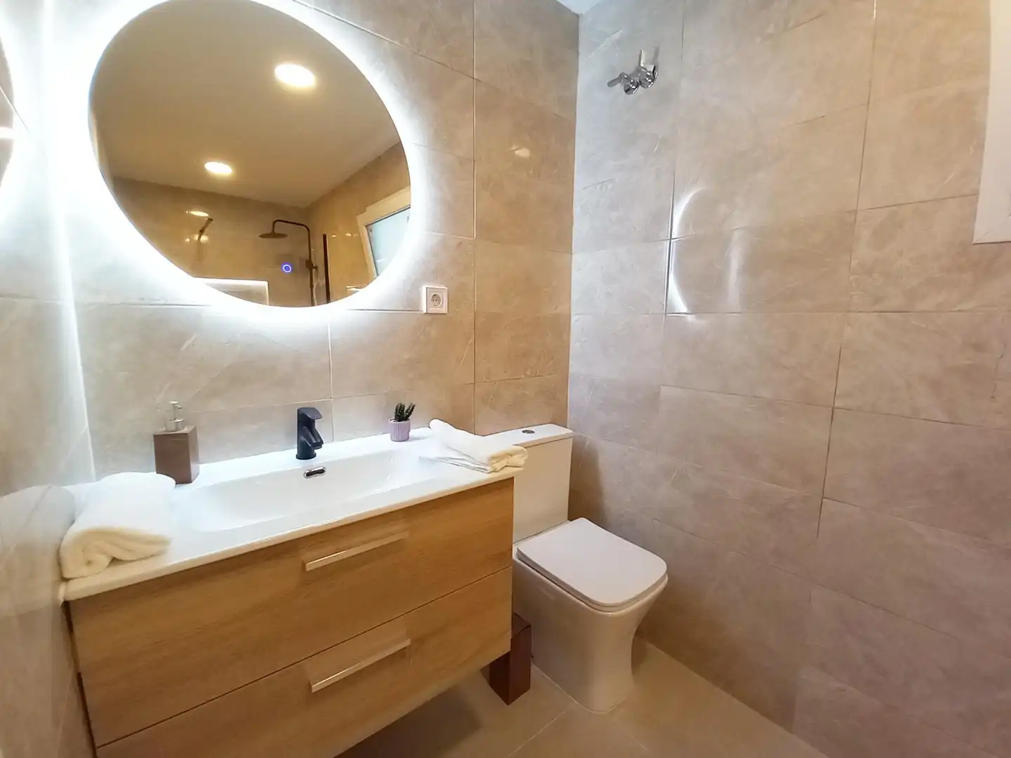 Flat with terrace for sale in Cerdanyola, imagen 5