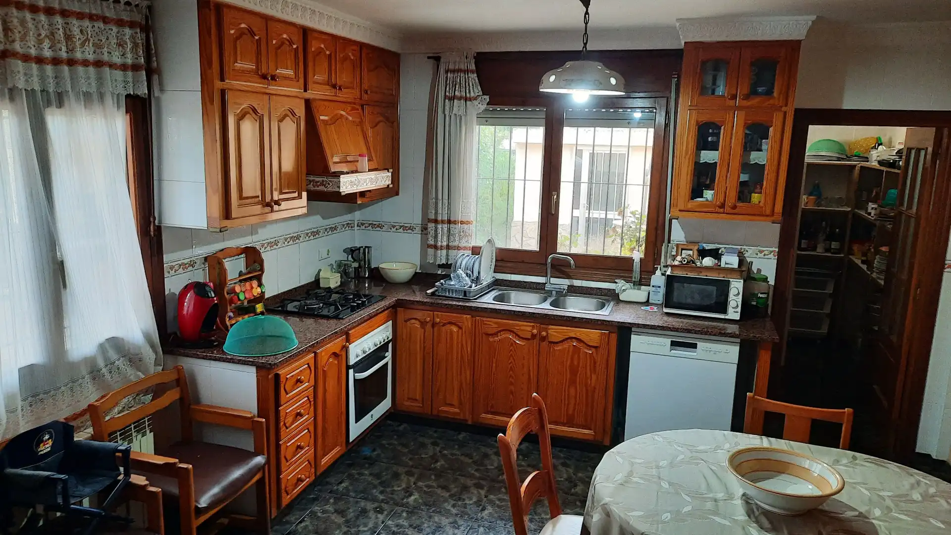 Cuina de Casa o xalet en venda en Vinaròs amb Calefacció, Jardí privat i Terrassa