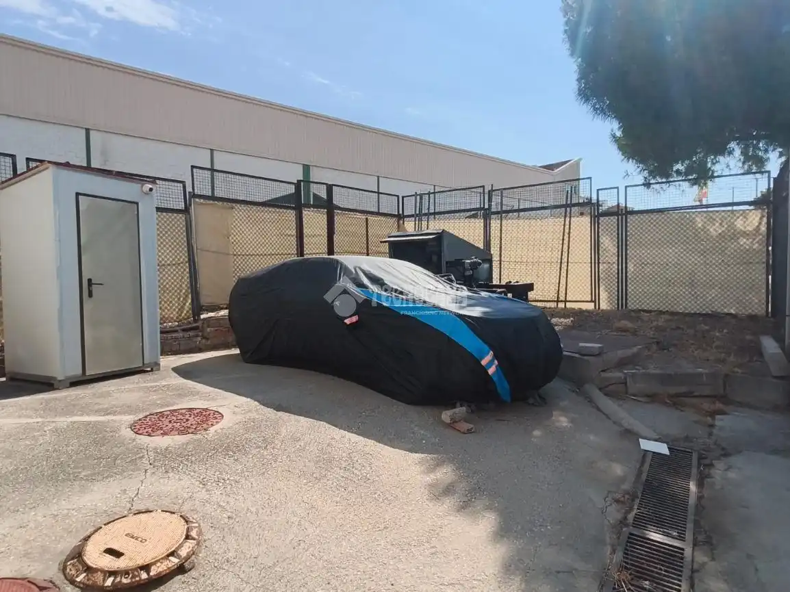 Parking de Terreno industrial en venta en Baeza