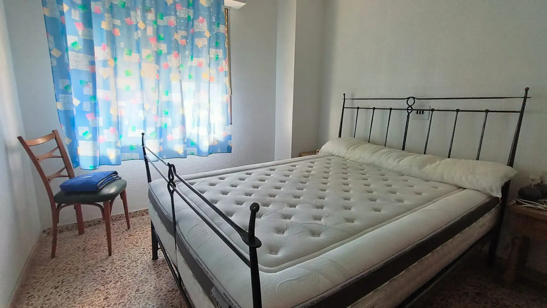 Habitación de Piso en venta en Tavernes de la Valldigna con Aire acondicionado, Horno y Balcón