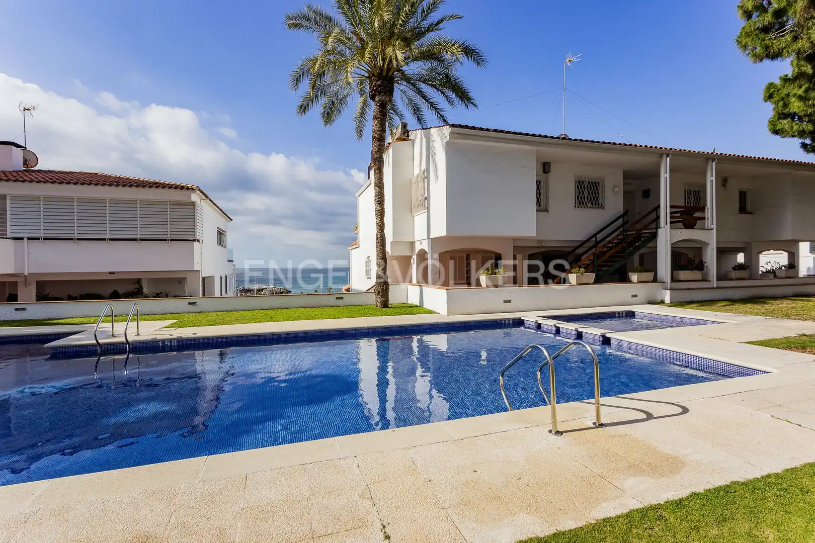 Swimming pool of Flat for rent in Sitges  with Air Conditioner, Heating and Swimming Pool