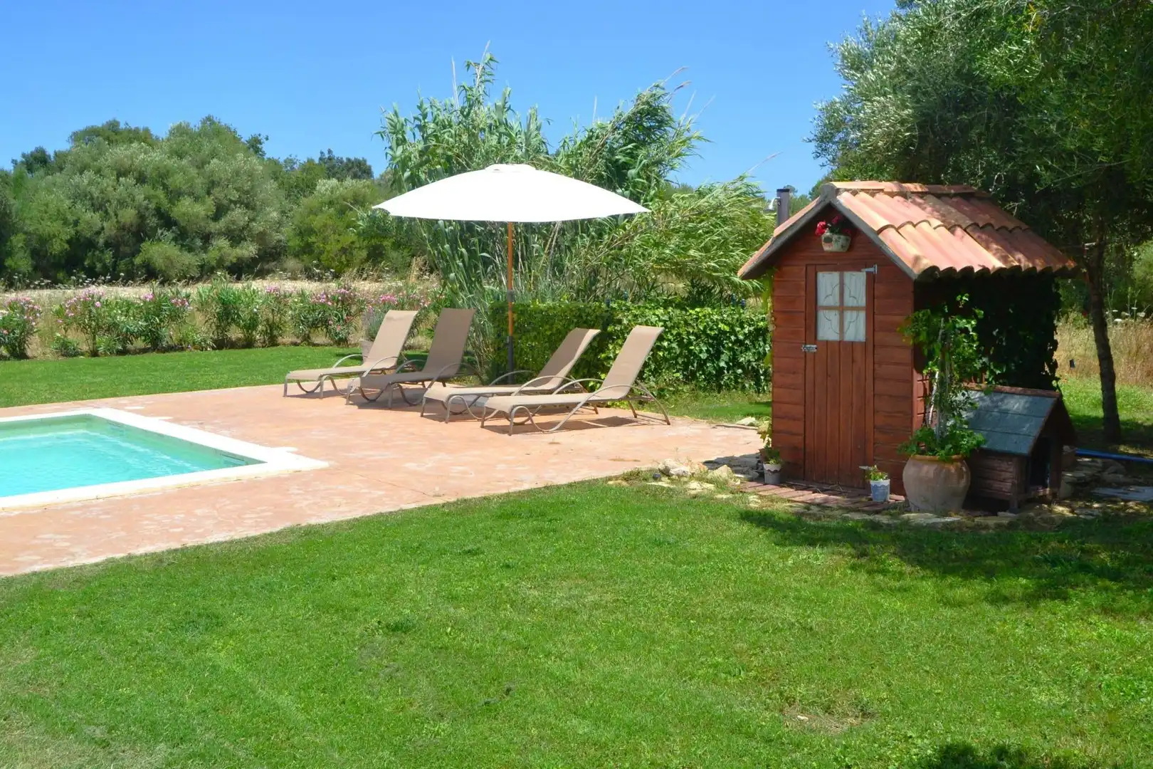 Schwimmbecken von Country house zum Verkauf in Muro mit Klimaanlage, Heizung und Privatgarten