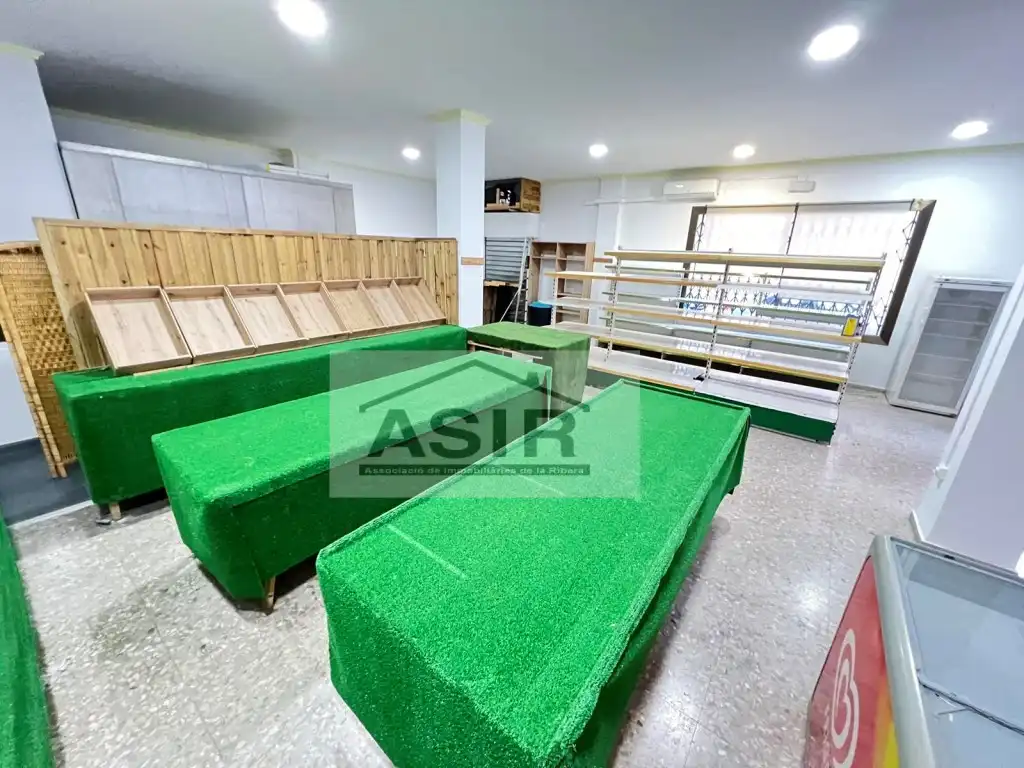 Local en venta en Alzira