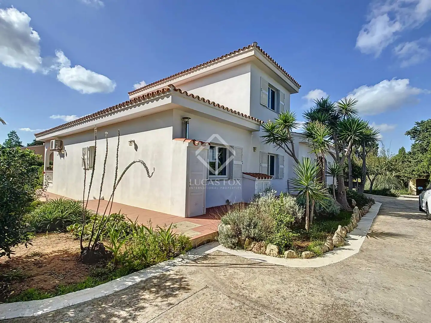 Casa rústica con jardín en venta en Alaior poble