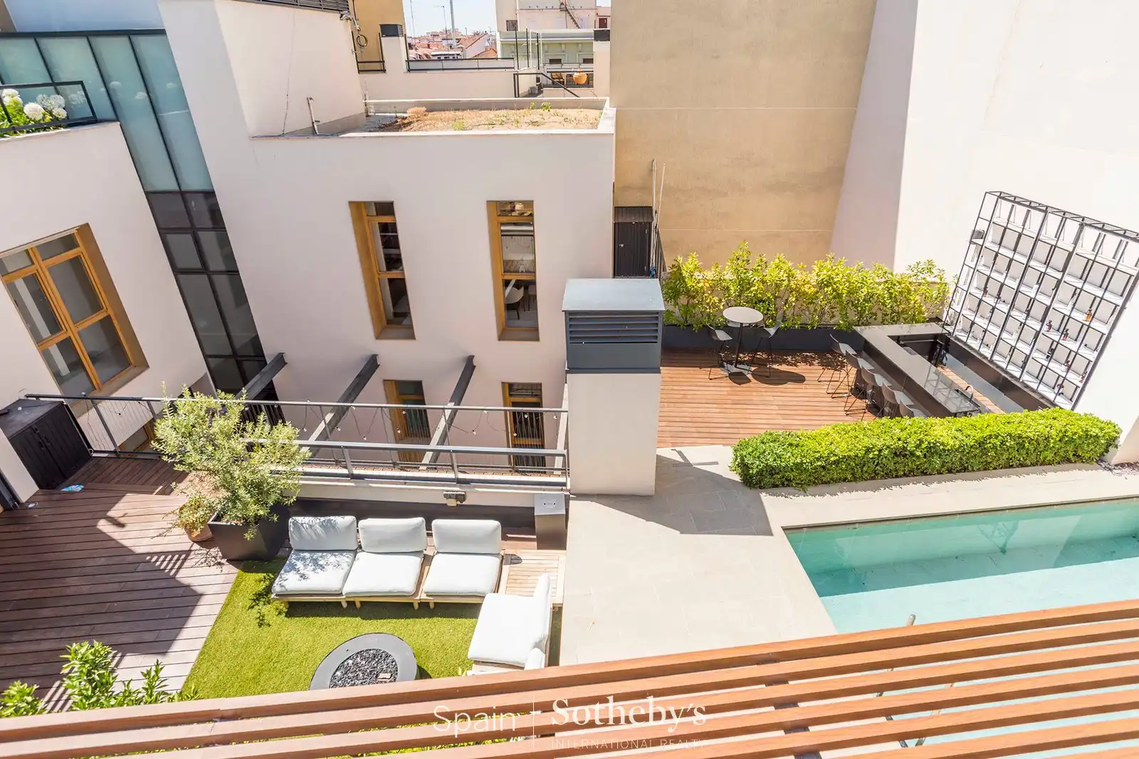Terraza de Ático en venta en Madrid con Aire acondicionado, Calefacción y Jardín privado