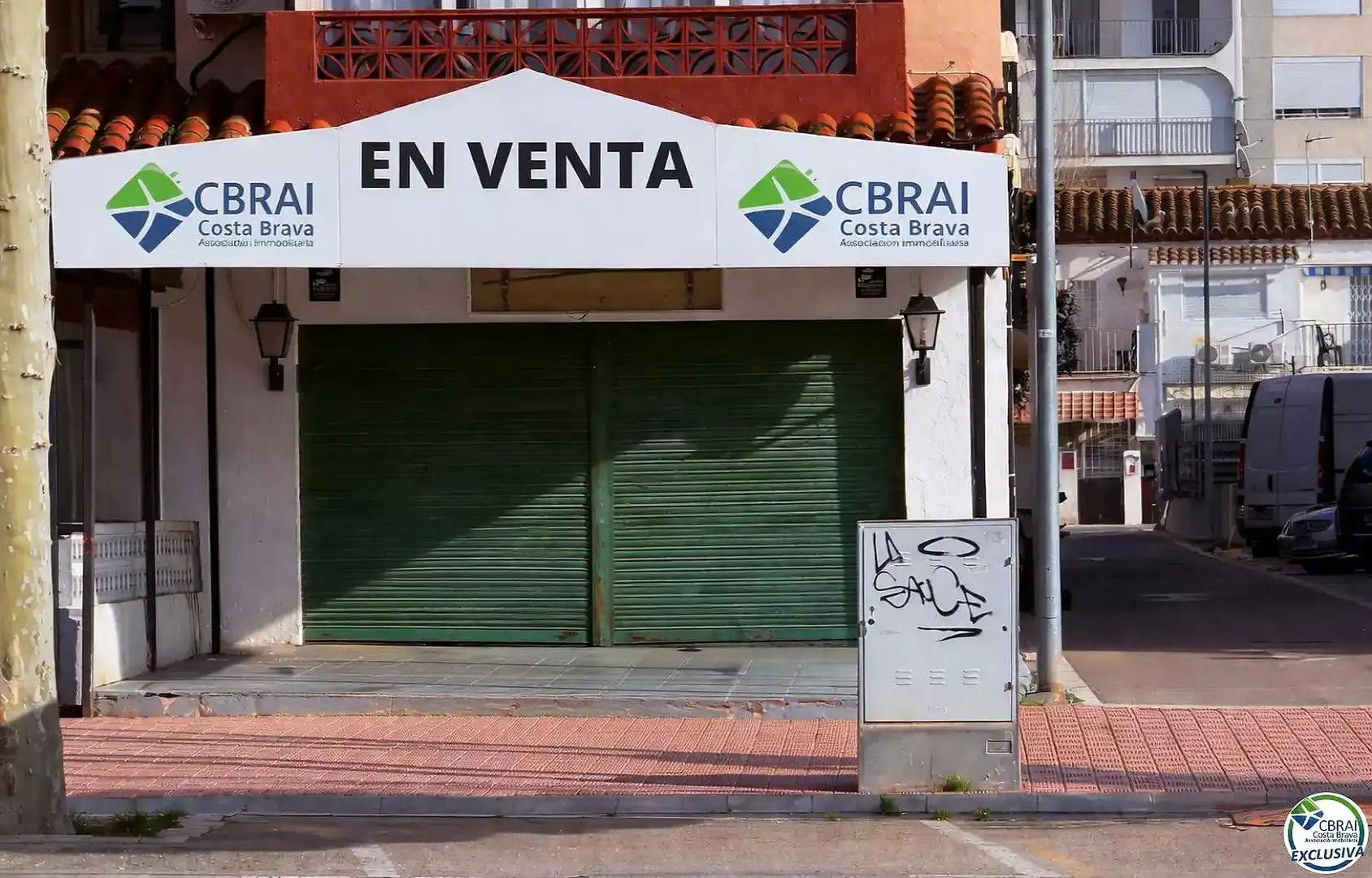 Exterior view of Premises for sale in Empuriabrava  with Furnished