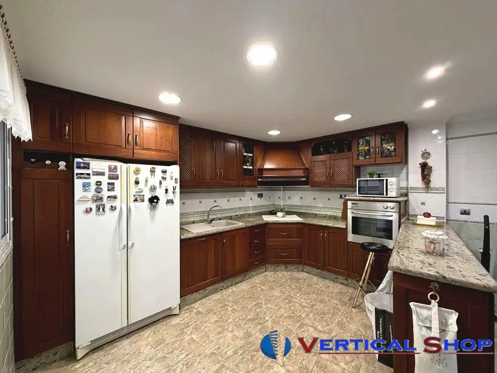 Cocina de Casa o chalet en venta en Villena con Aire acondicionado, Calefacción y Terraza