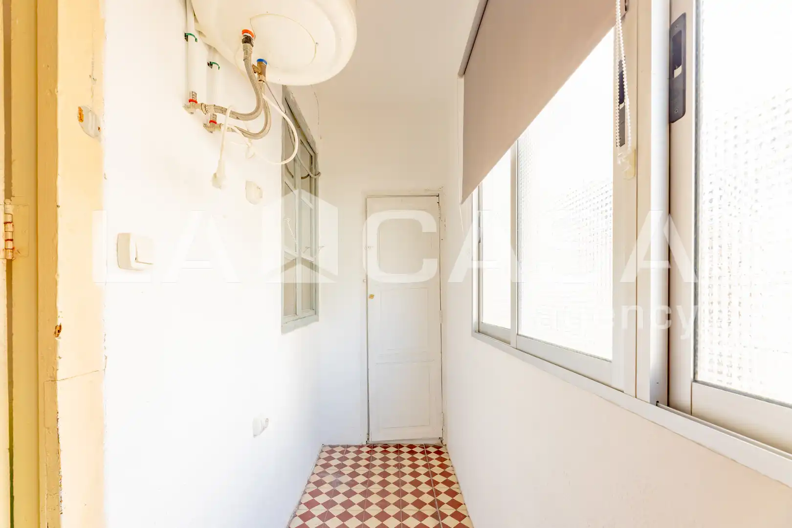 Flat for sale in Valencia  with Balcony
