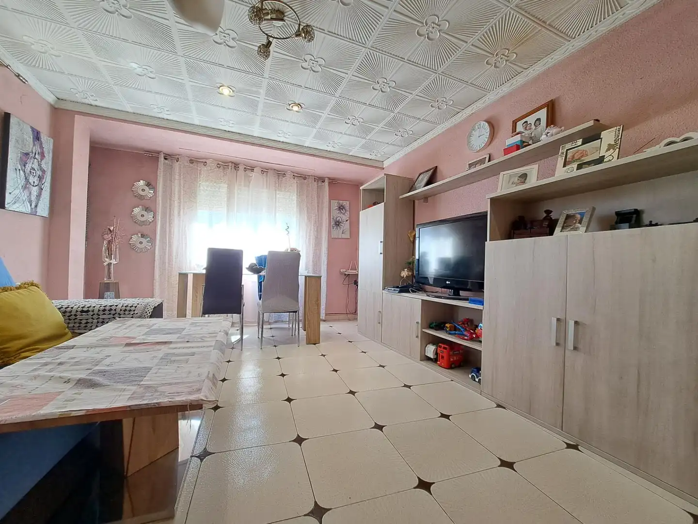 Sala d'estar de Pis en venda en Alzira amb Aire condicionat, Traster i Balcó