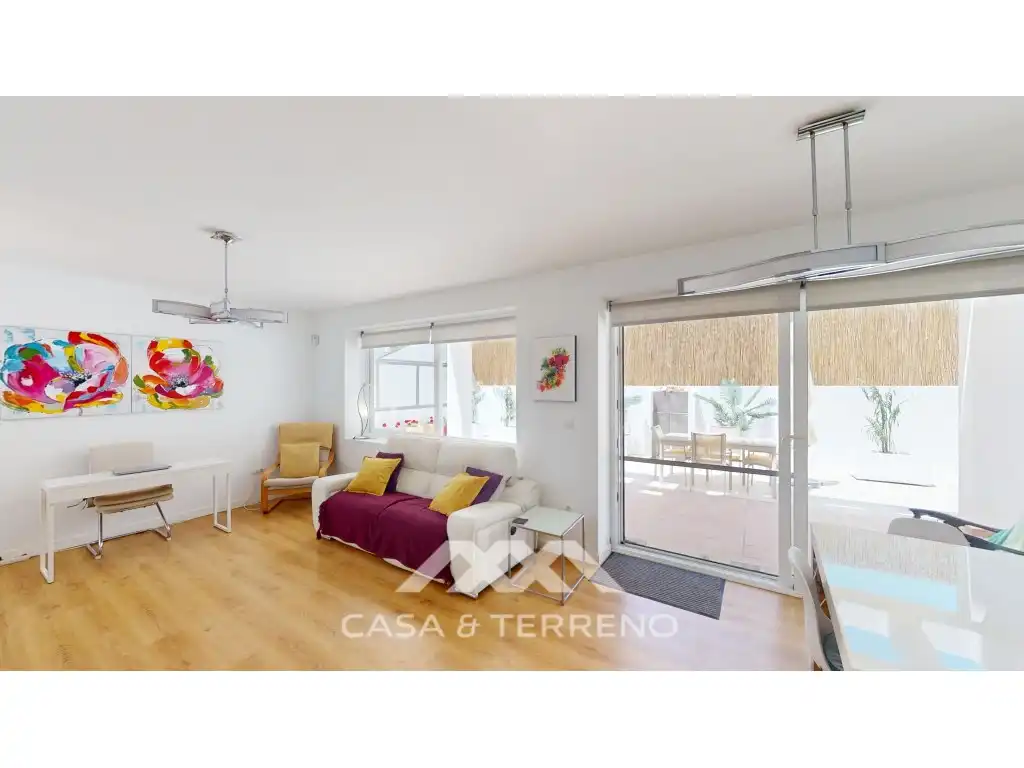Vista exterior de Casa o xalet en venda en Vélez-Málaga amb Aire condicionat, Jardí privat i Terrassa