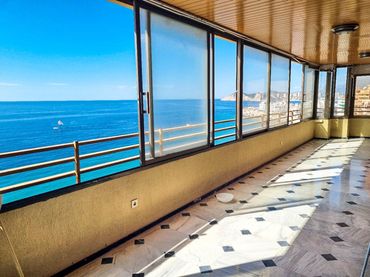 Appartement compact avec piscine à vendre à Playa de Levante