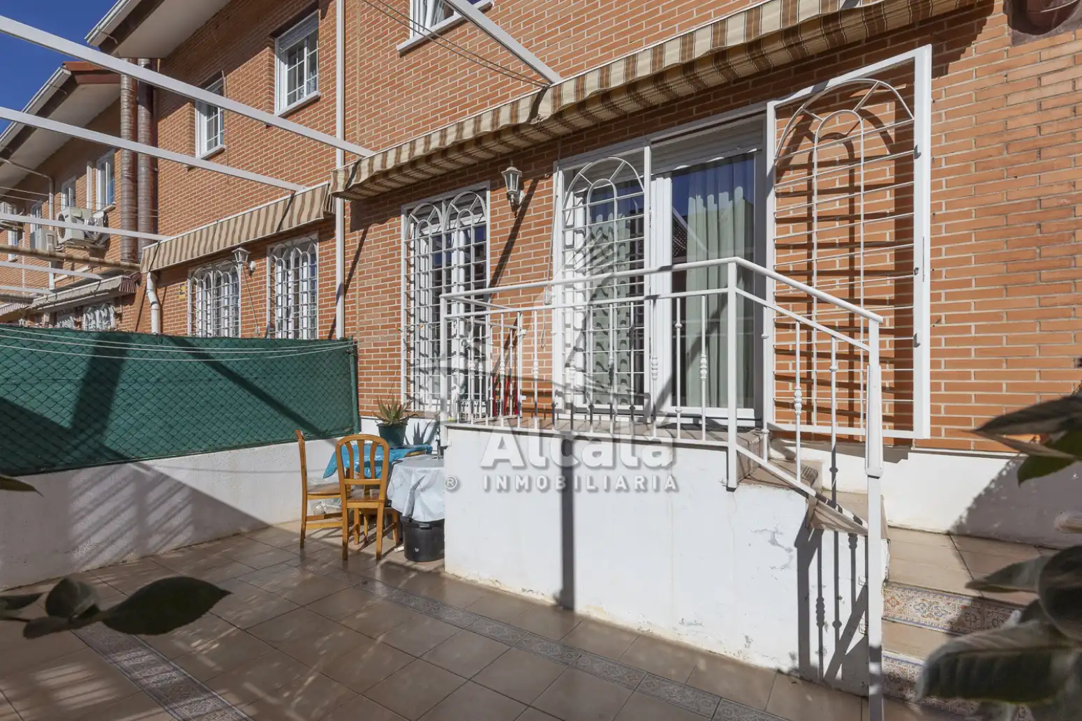 Garten von Einfamilien-Reihenhaus zum Verkauf in Alcalá de Henares mit Heizung, Parkett und Schwimmbad