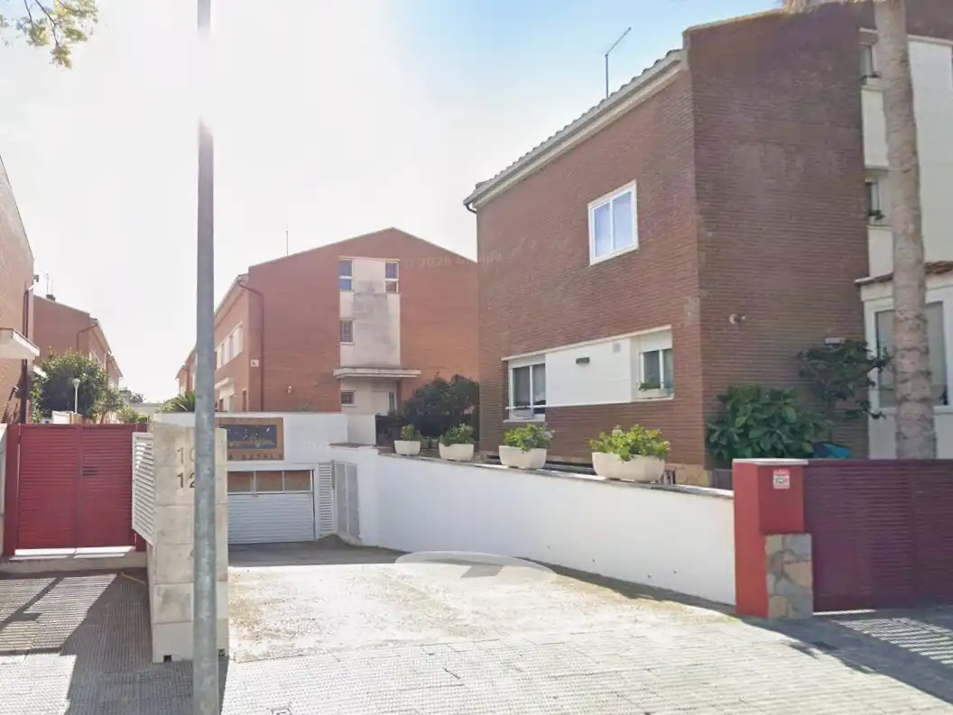 Terraced house with pool for sale in Carrer Germà Vallmitjana 12