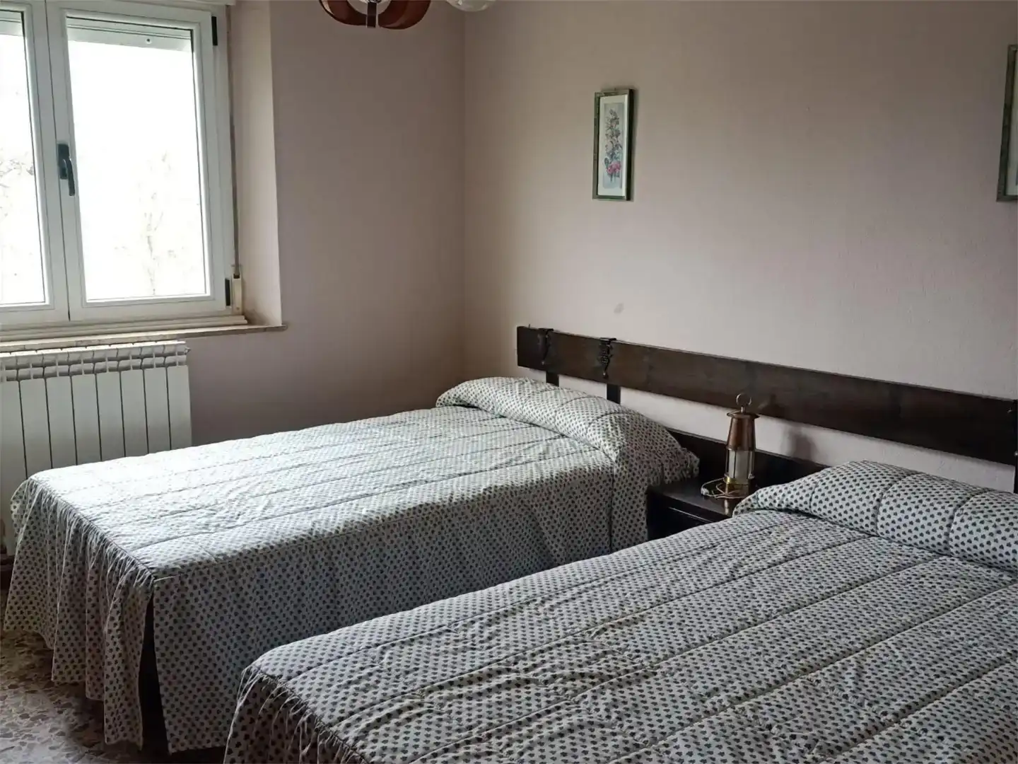 Dormitori de Casa o xalet en venda en Valdelugueros amb Terrassa