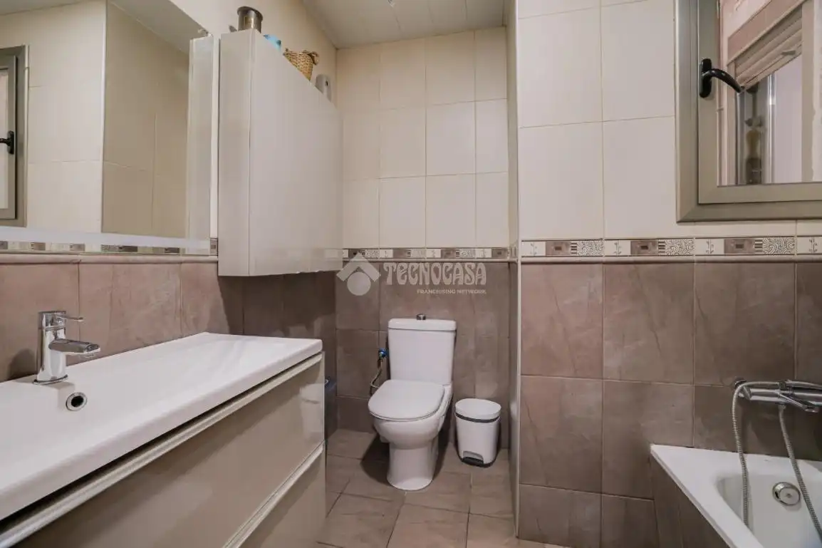 Baño de Piso en venta en Santa Coloma de Gramenet