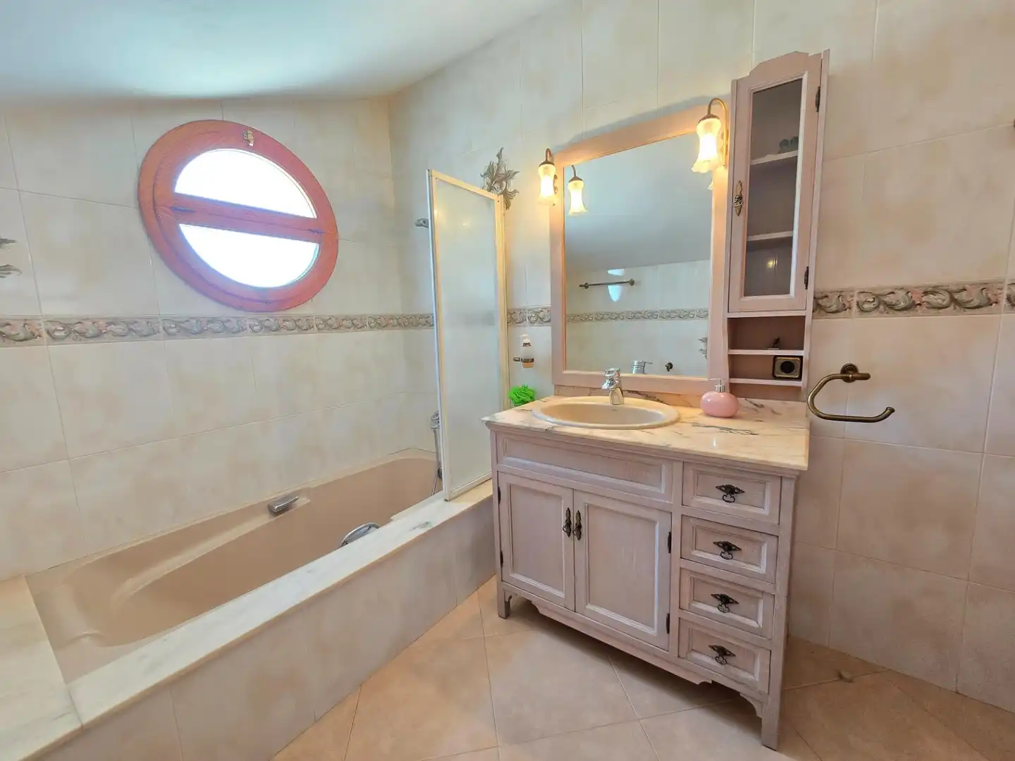 Baño de Casa o chalet en venta en Canyelles con Calefacción, Jardín privado y Terraza