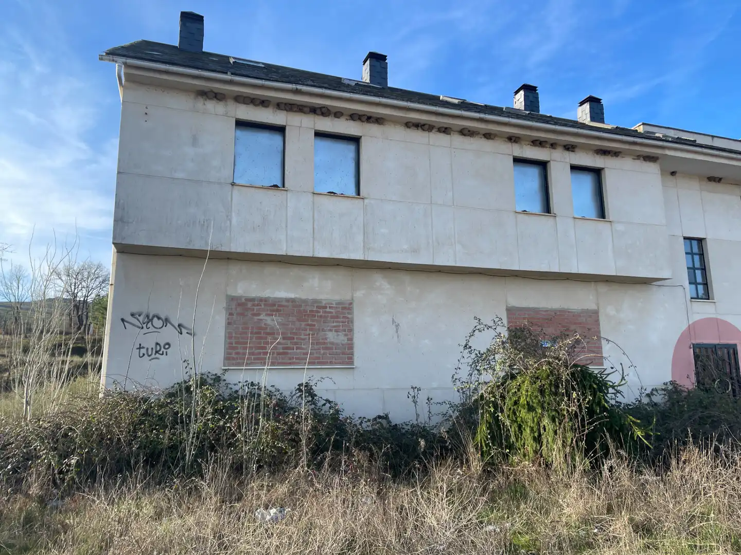 Vista exterior de Edificio en venta en Otero de Bodas