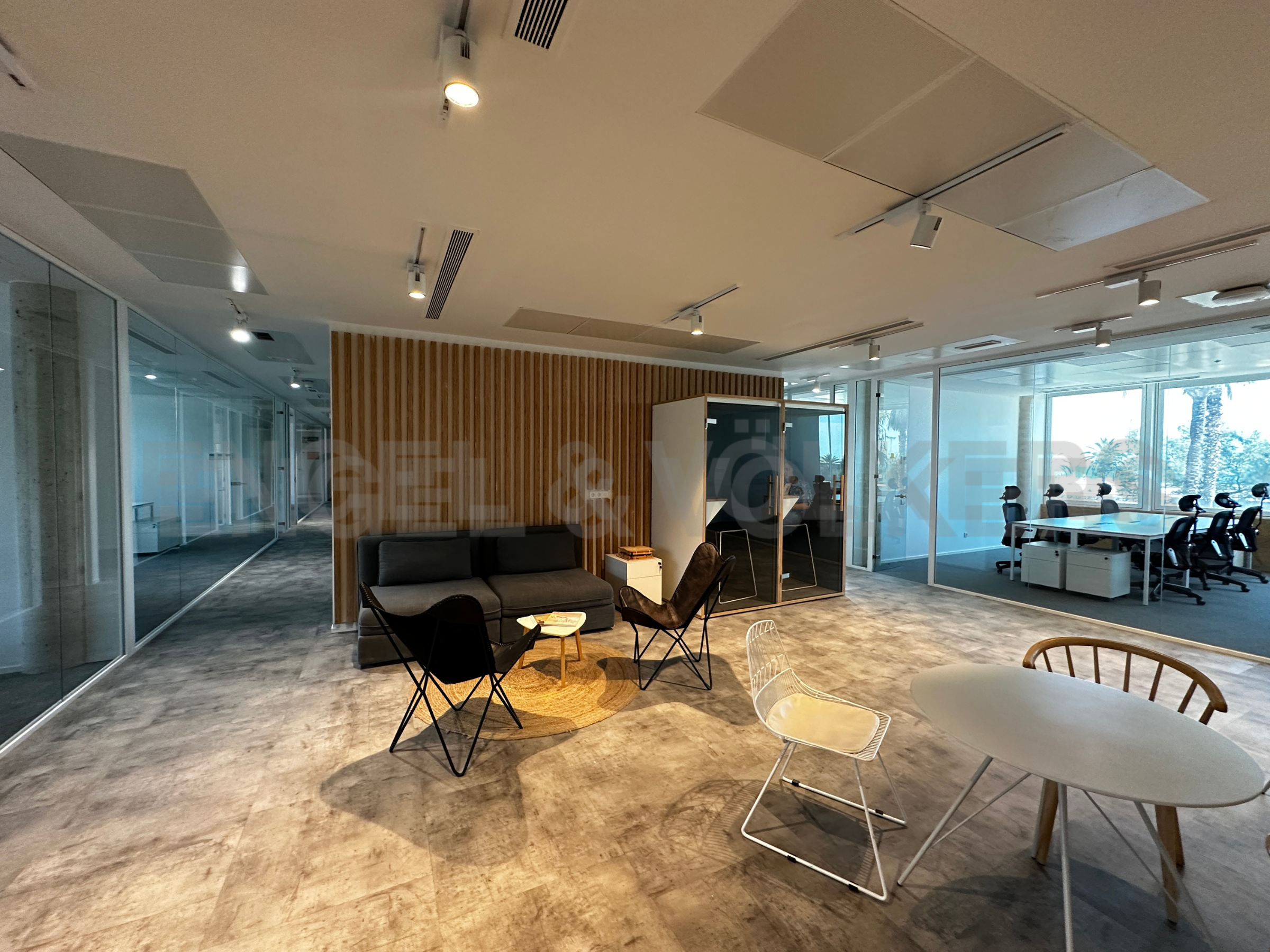 Office to rent in  Barcelona Capital  with Air Conditioner, Terrace and Furnished