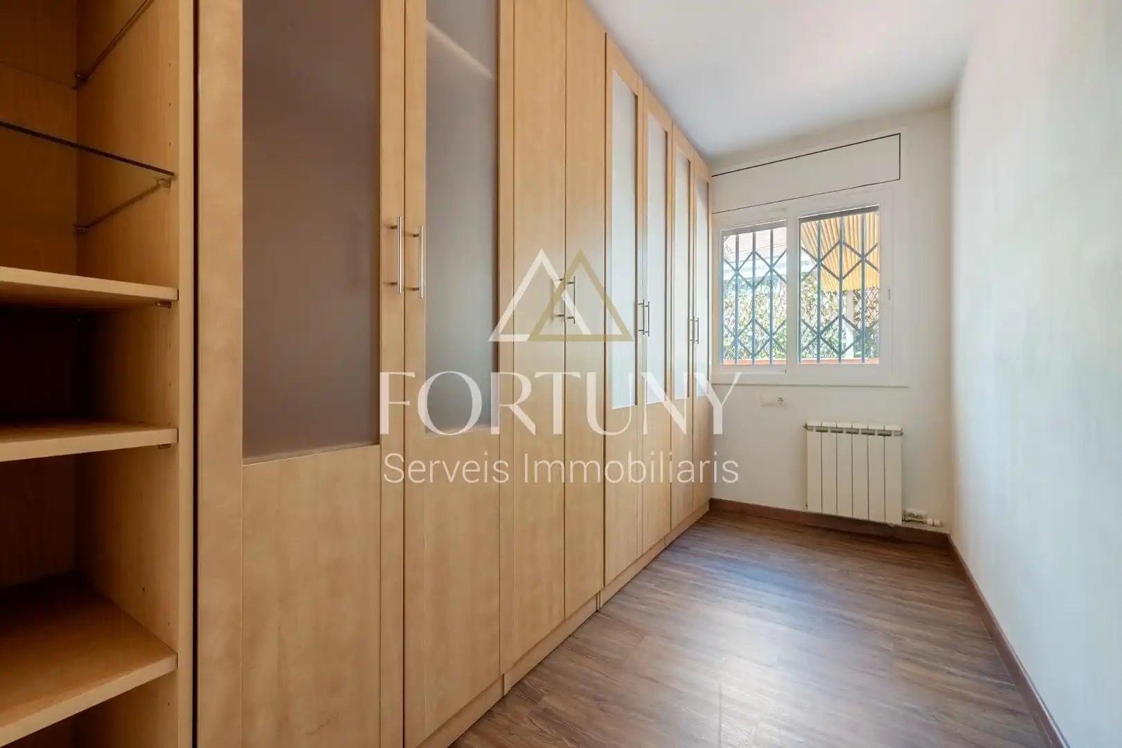 Schlafzimmer von Erdgeschoss zum Verkauf in Reus mit Klimaanlage, Heizung und Terrasse