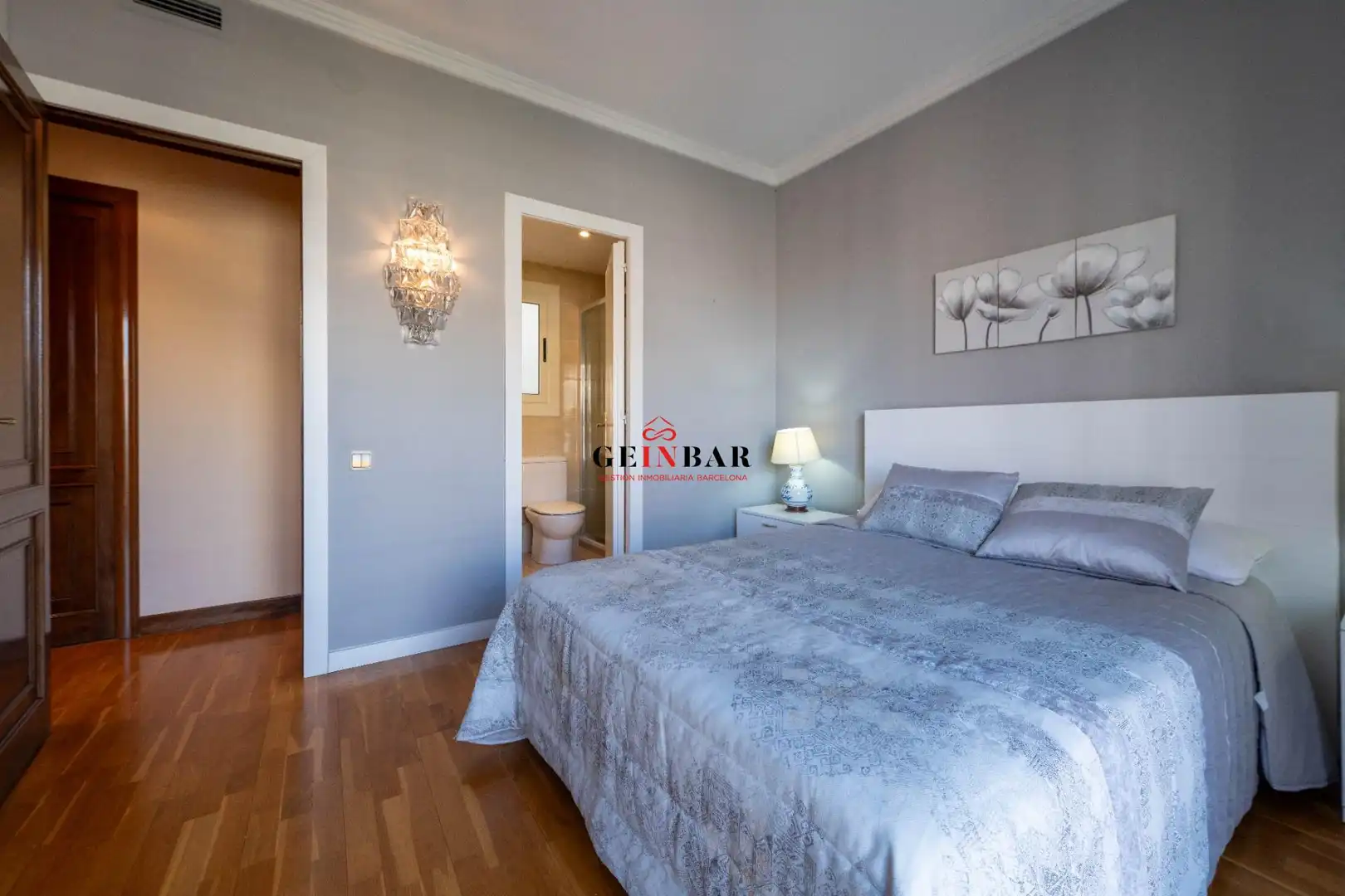 Schlafzimmer von Wohnung zum Verkauf in Barcelona mit Klimaanlage, Heizung und Privatgarten