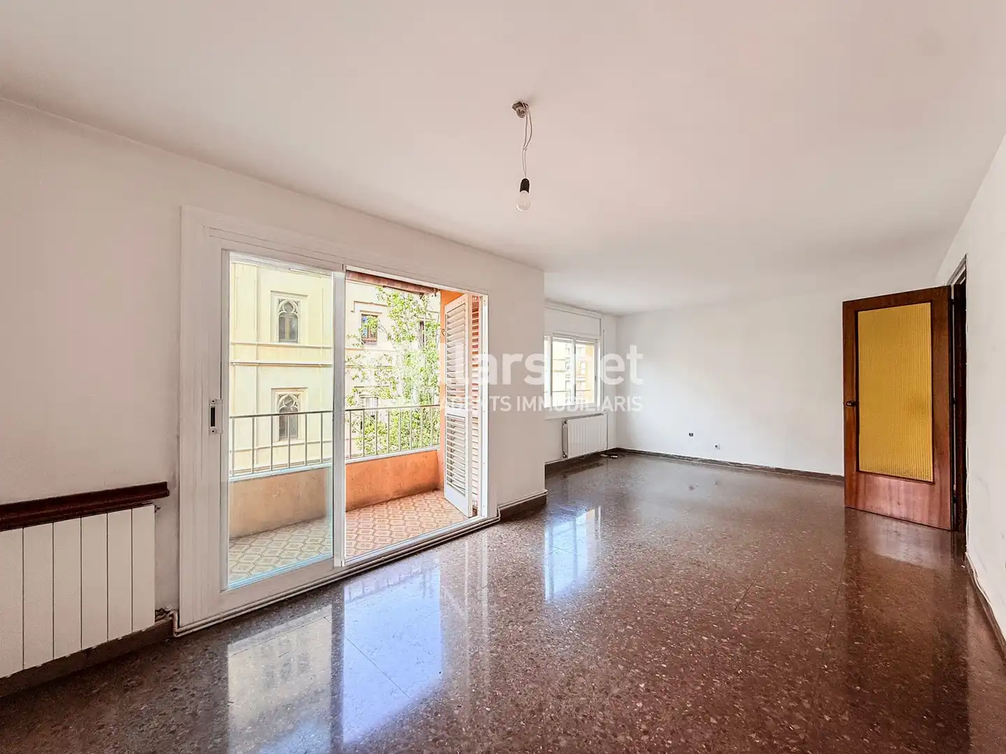Piso con terraza en venta en Rambla de Salvador Samà