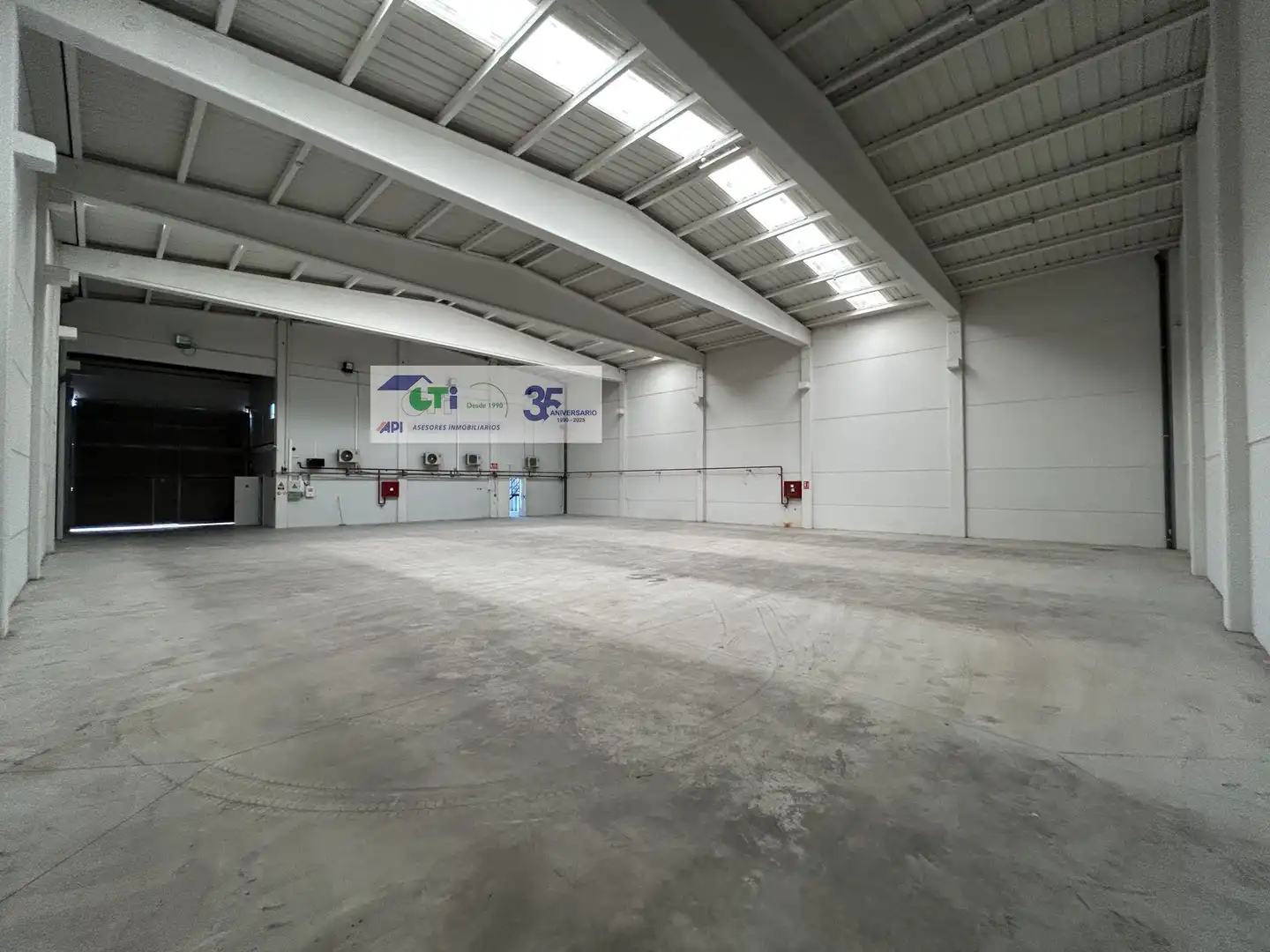 Industrial buildings for rent in CALLE SISALLO , Cartuja Baja