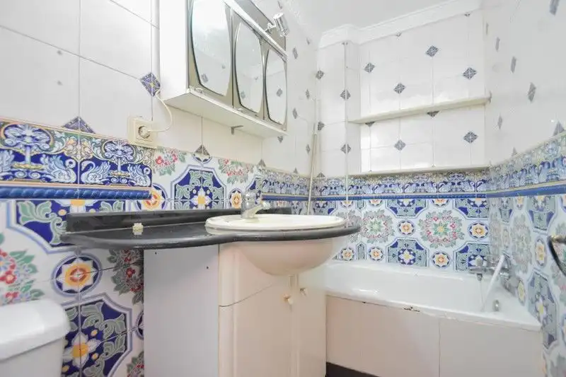 Baño de Piso en venta en Granada con Terraza