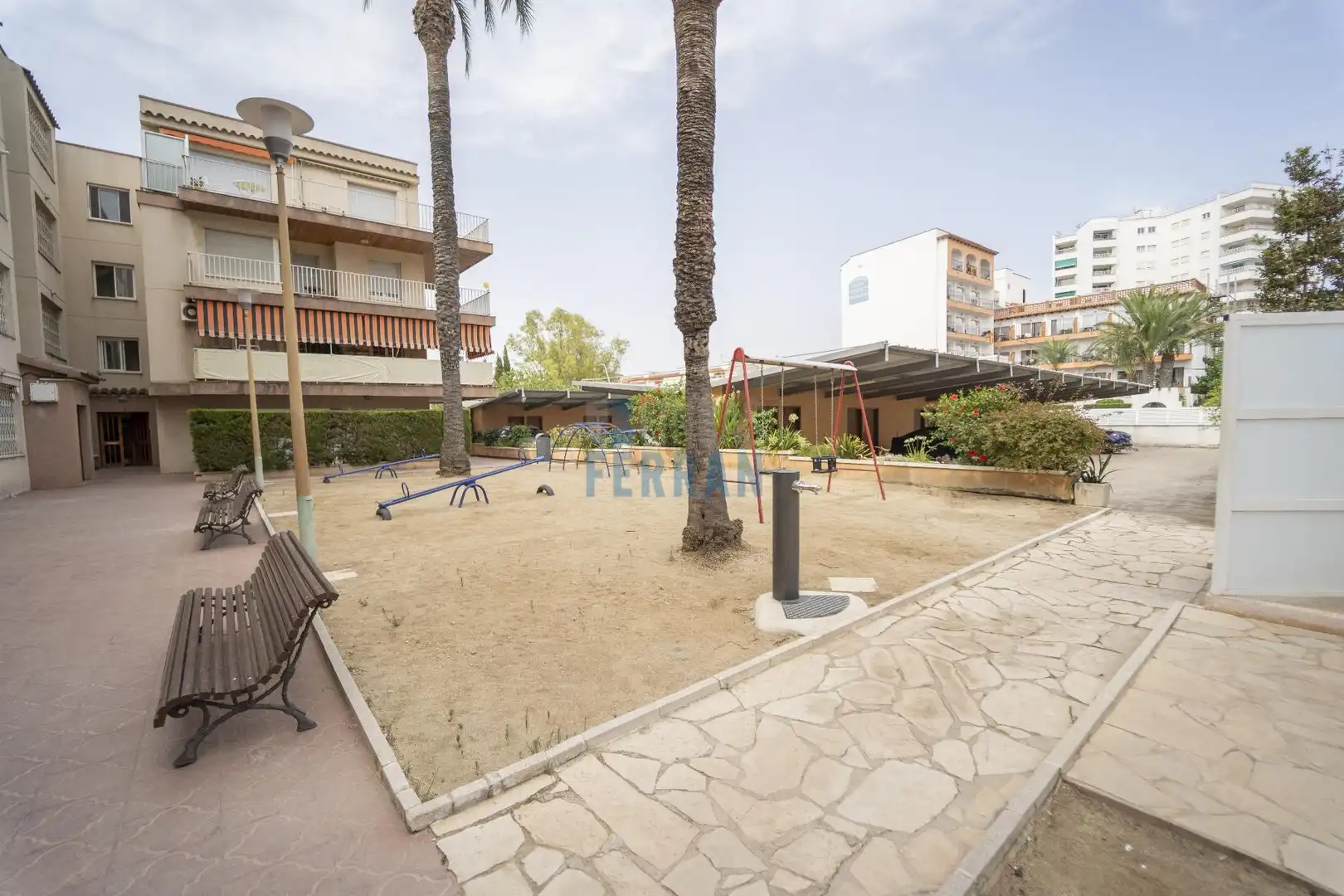 Aparcament de Apartament en venda en El Vendrell amb Aire condicionat, Terrassa i Traster