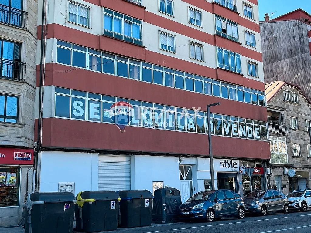 Vista exterior de Local en venda en Redondela