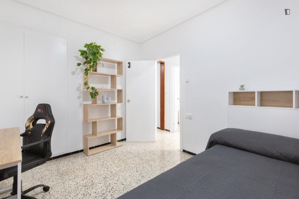 Schlafzimmer von Wohnungen zur untervermieten in Elche / Elx mit Klimaanlage, Möbliert und Ofen